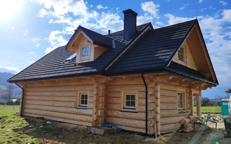 dom z bali w stylu goralskim dach z blachodachowki wkdecker podhale
