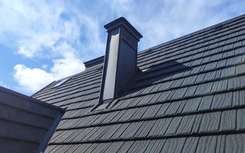 dach z blachodachowki z posypka obrobka komina wkdecker podhale